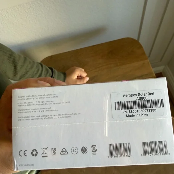 Aftershokz Aeropex Wireless Earbud Headphones - Red - Picture 4 of 4